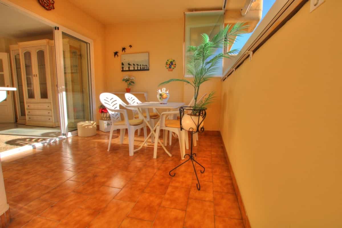 Condominium in Fuengirola, Andalucía 10199579