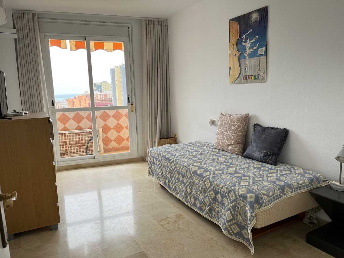 Condominium in Fuengirola, Andalucía 10199700