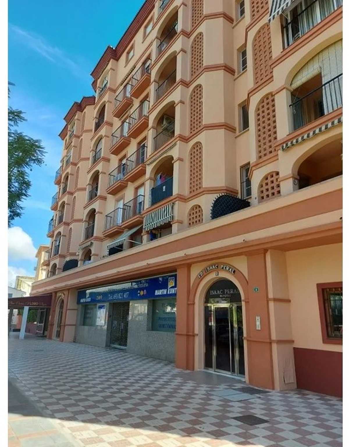 Condominium in Fuengirola, Andalucía 10199709