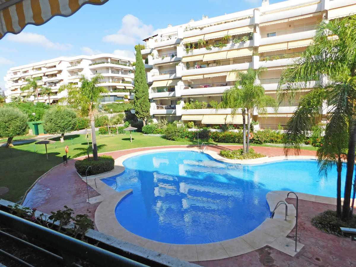 Condominium in , Andalucía 10199805