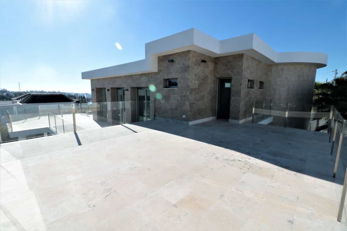 Huis in Benahavís, Andalucía 10200294