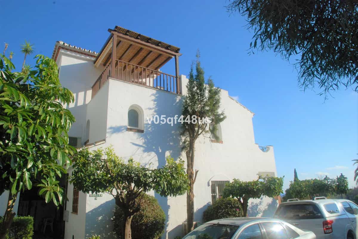 Eigentumswohnung im Alhaurin el Grande, Andalusien 10201028
