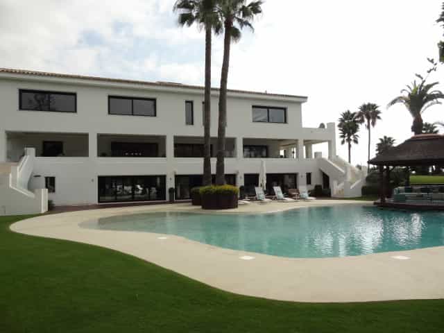Casa nel Marbella, Andalucía 10201579