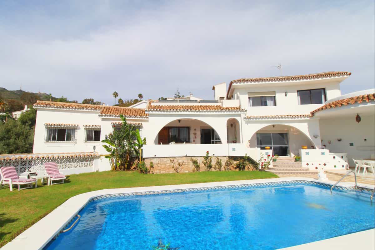 Casa nel Arroyo de la Miel, Andalusia 10202661
