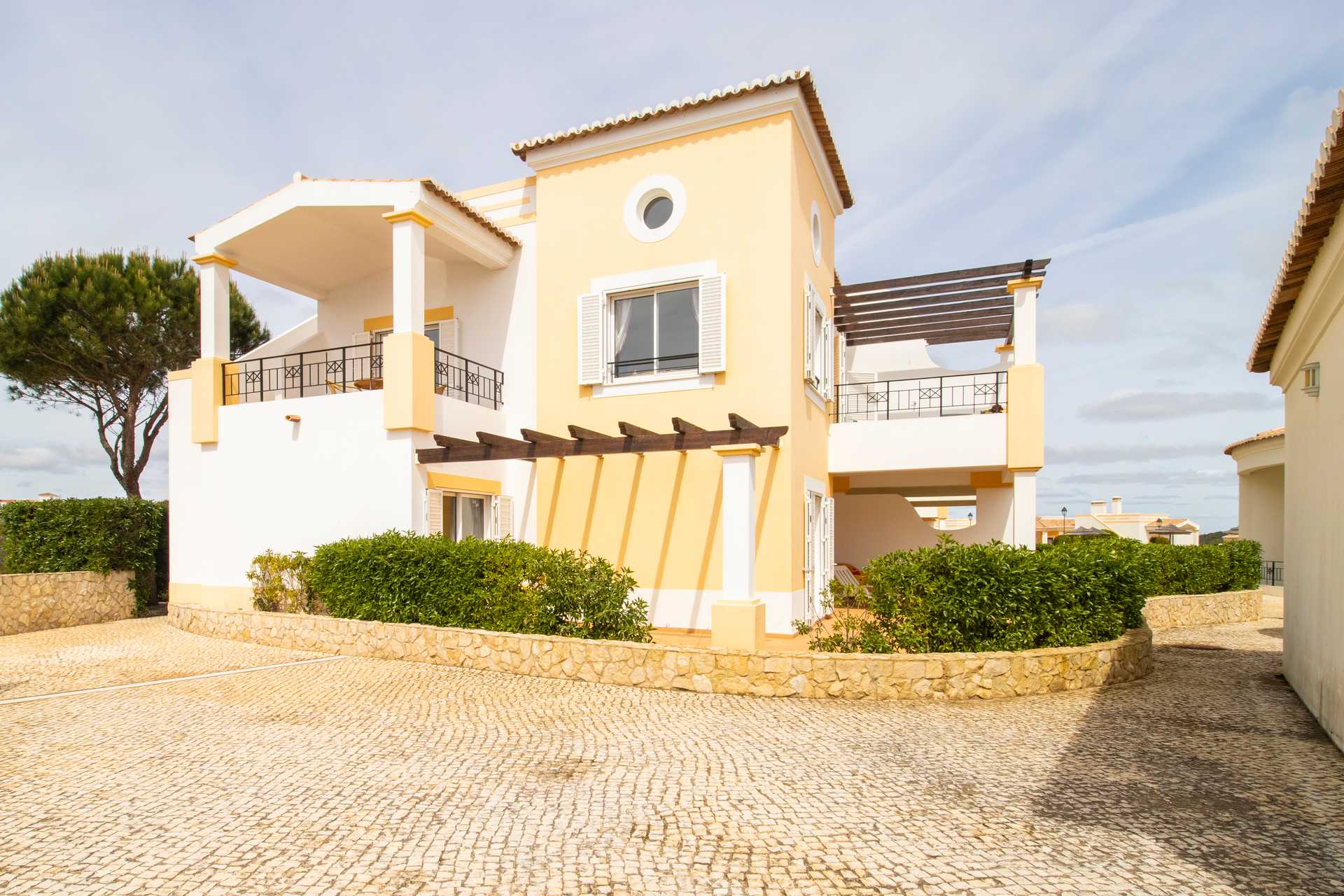 House in Salema, Faro District 10202753