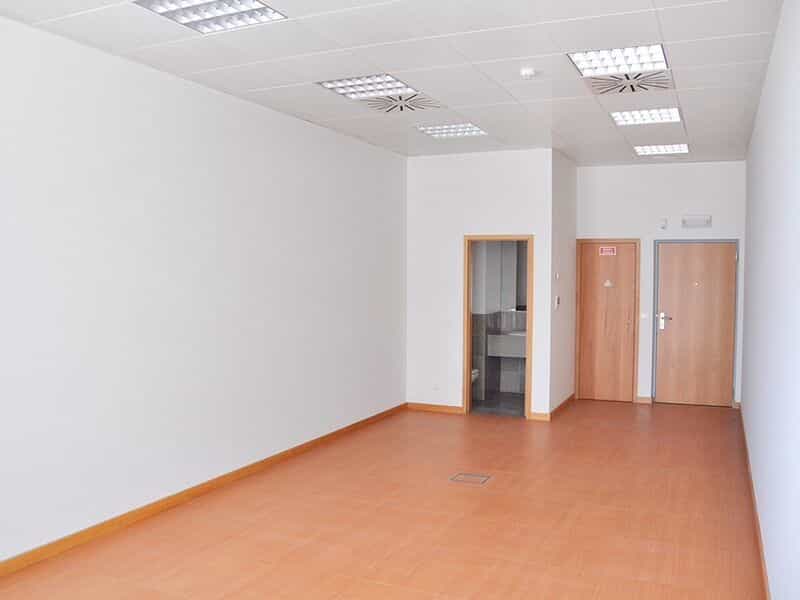 Bureau dans Pragal, Setúbal 10203053