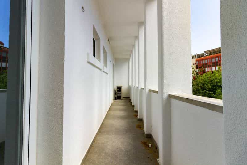 Condominium in Cascais, Lisbon 10203277