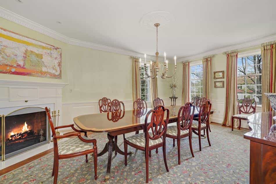 House in Chevy Chase, Maryland 10204287