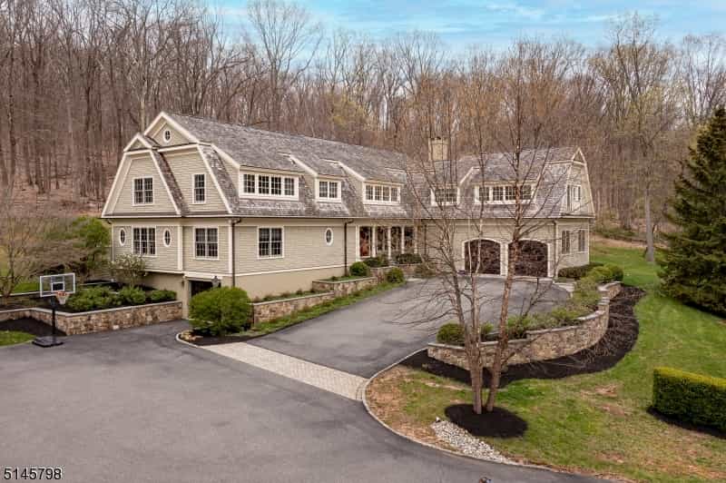 House in Bernardsville, New Jersey 10204344