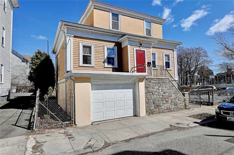 House in Providence, Rhode Island 10204350