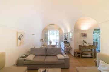 loger dans Villa Castelli, 19 Via Pietro Vasta 10204393