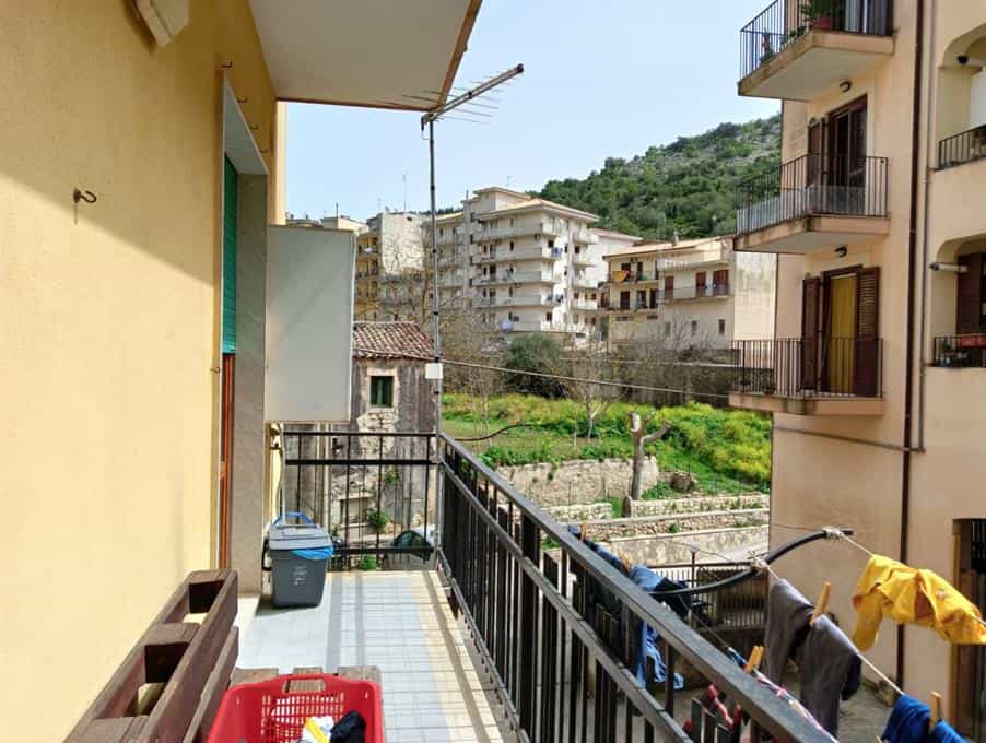 Eigentumswohnung im Modica, Sicily 10204394