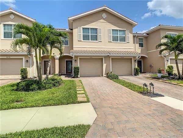 Condominium in Oranje boom, Florida 10204430