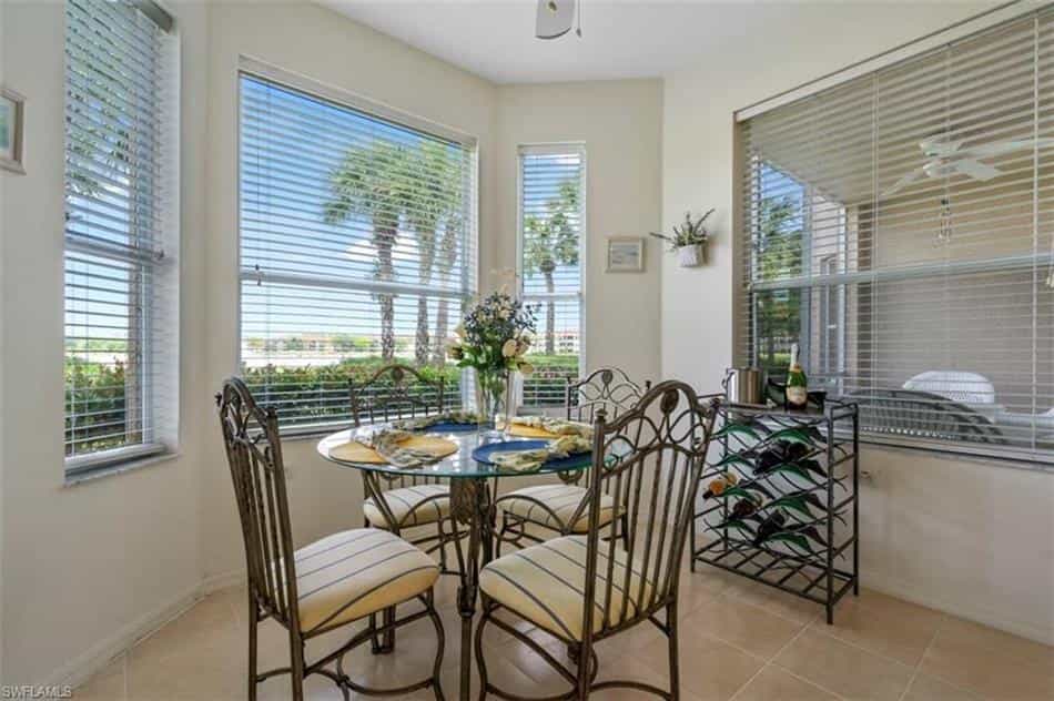 Condominium in Naples, Florida 10204431