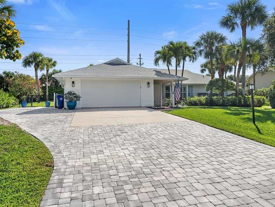 House in Riomar, Florida 10204467