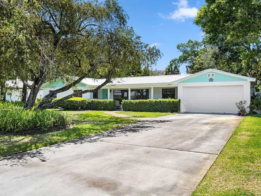 House in Vero Beach South, Florida 10204473