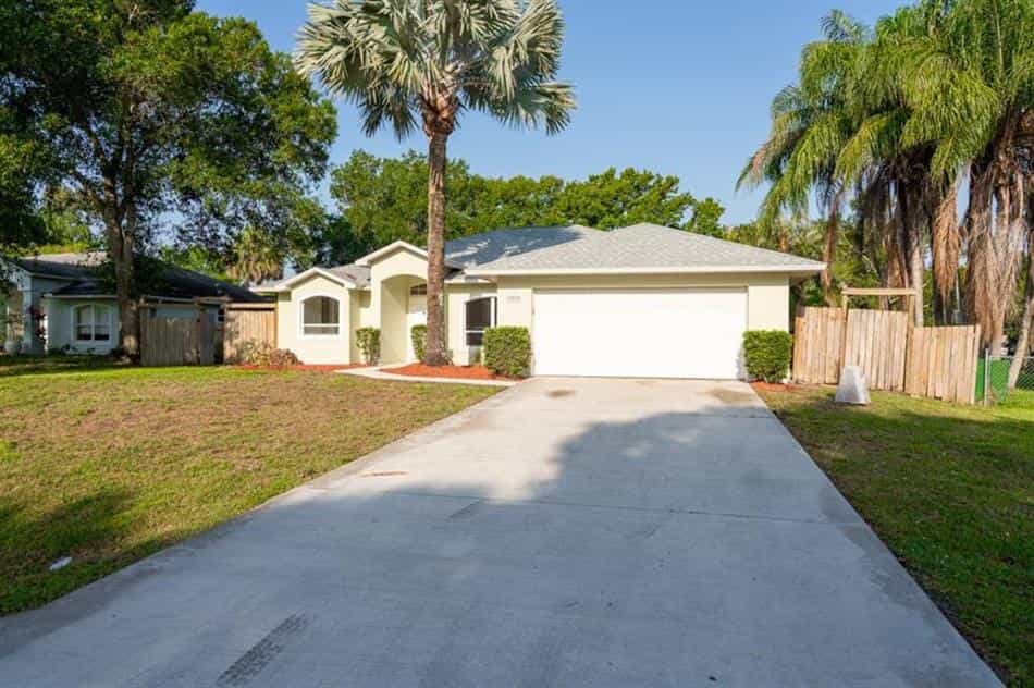 Rumah di Pantai Vero Selatan, Florida 10204474