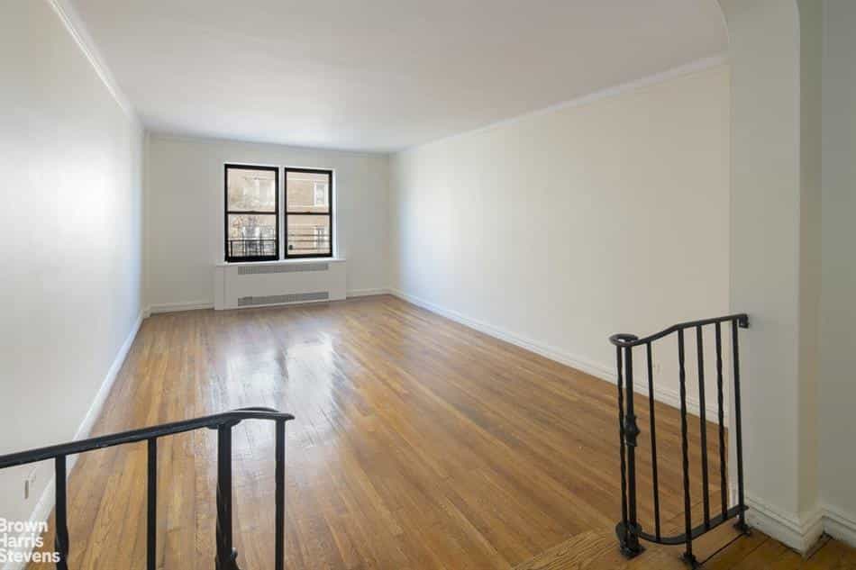 Condominium in Bronx, New York 10204696
