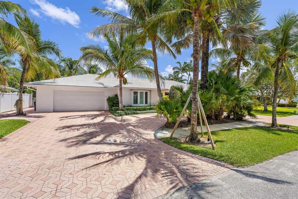 House in Jupiter, Florida 10204716