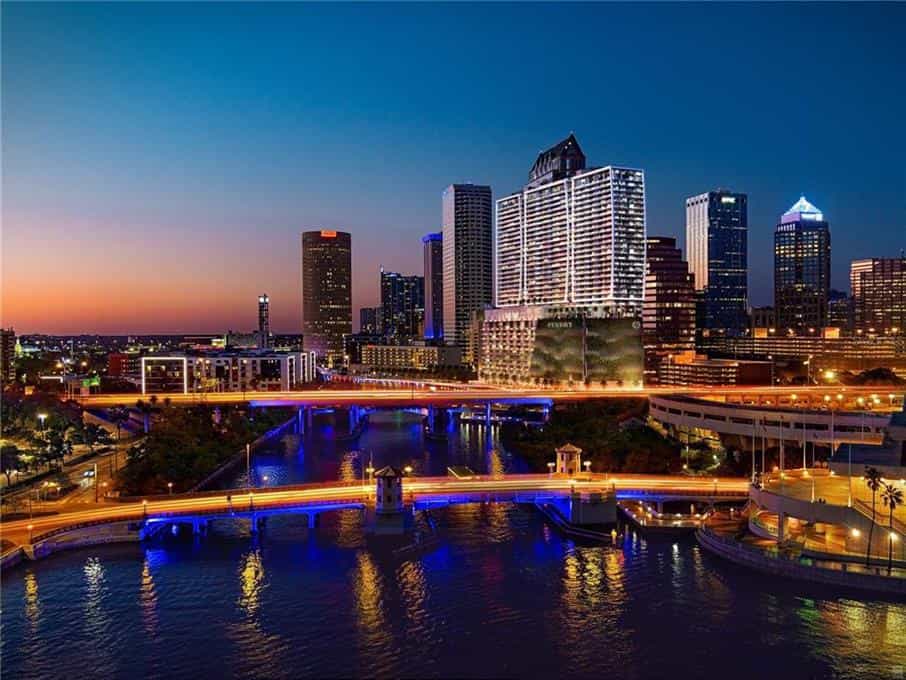 Condominium in Tampa, Florida 10204733