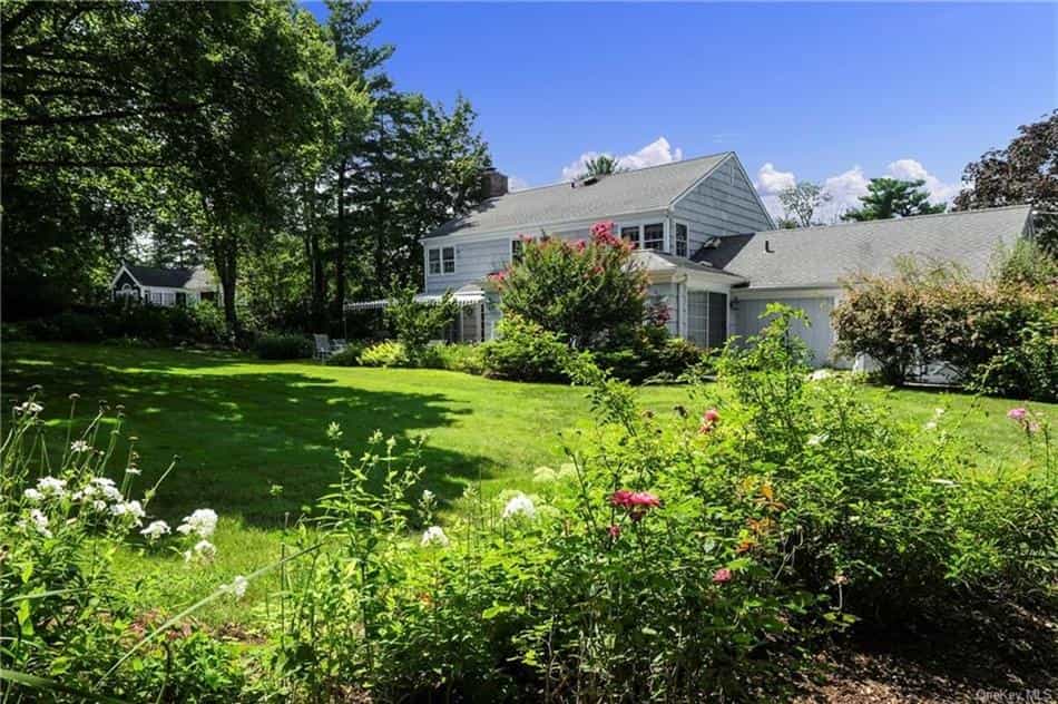 House in Mamaroneck, New York 10204784