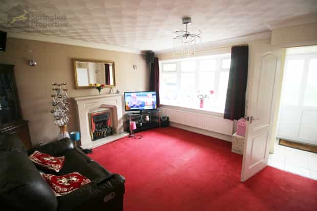 Huis in Walsall, Walsall 10205013