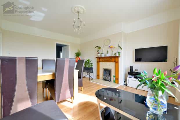 Condominium in Pumpherston, West Lothian 10205070
