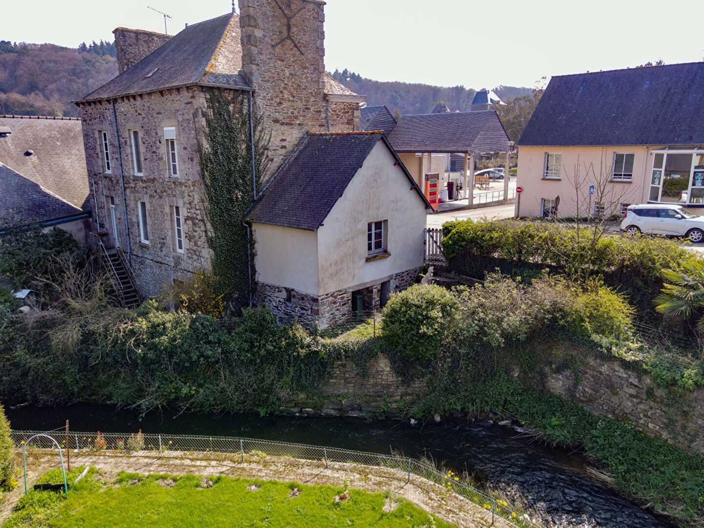 Hus i Jugon-les-Lacs-Commune-Nouvelle, Brittany 10205107