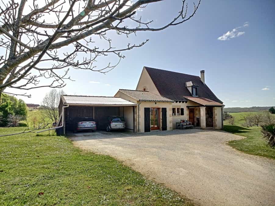 집 에 Meyrals, Nouvelle-Aquitaine 10205129