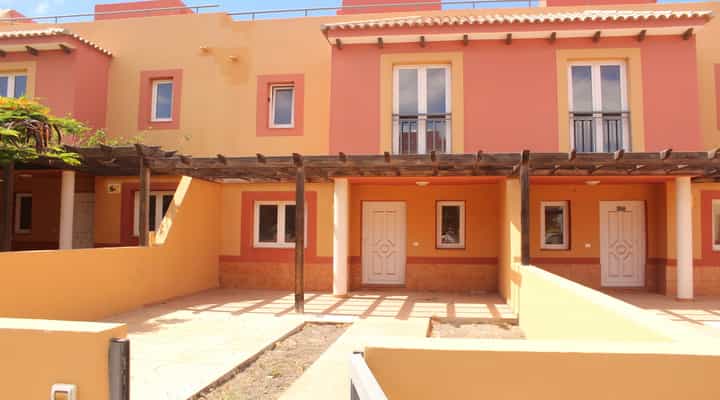 House in La Oliva, Canary Islands 10205174