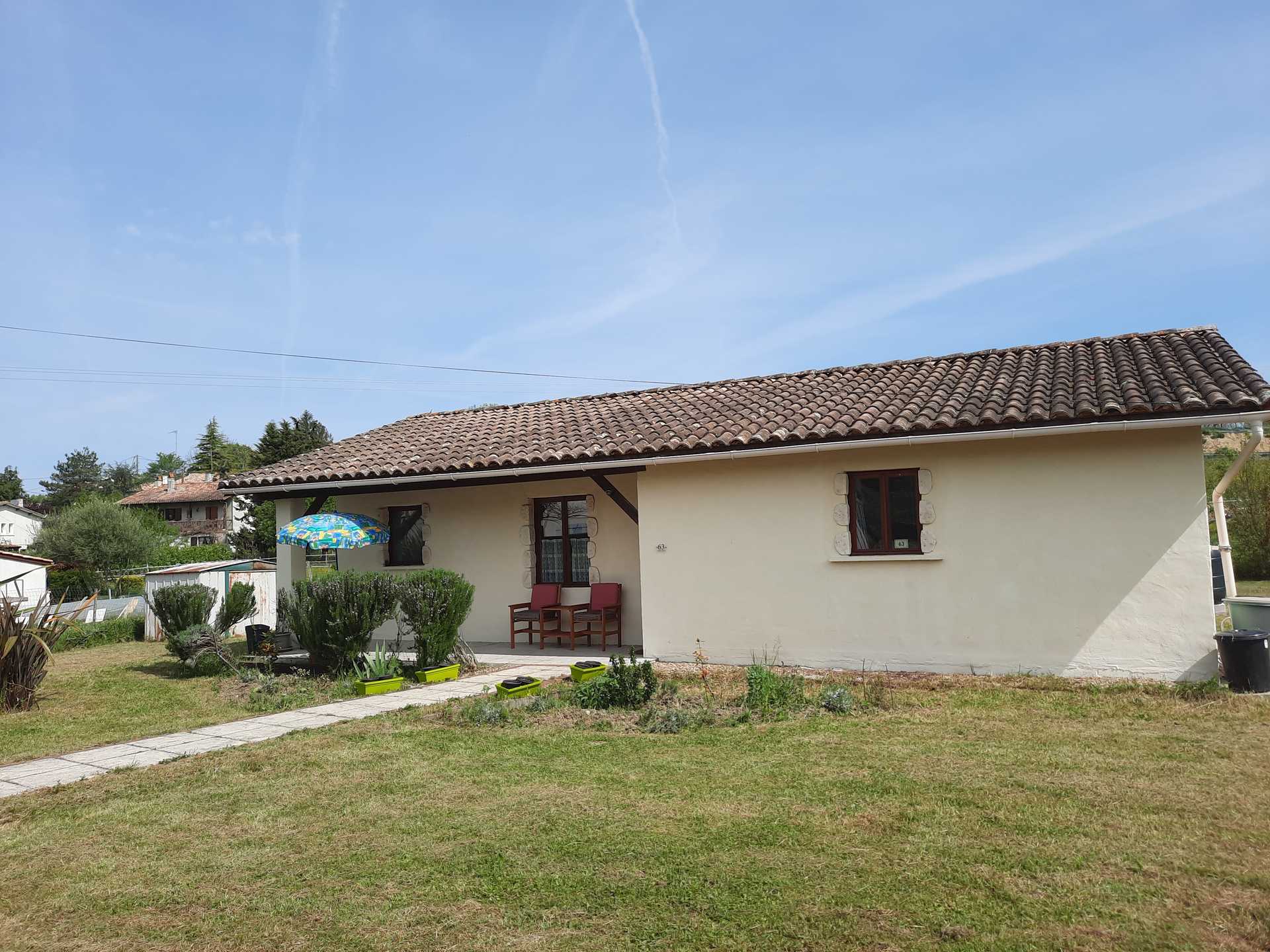 rumah dalam Lauzun, Nouvelle-Aquitaine 10205186