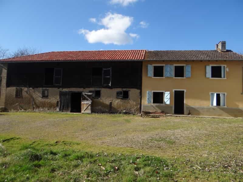 Будинок в Masseube, Occitanie 10205250