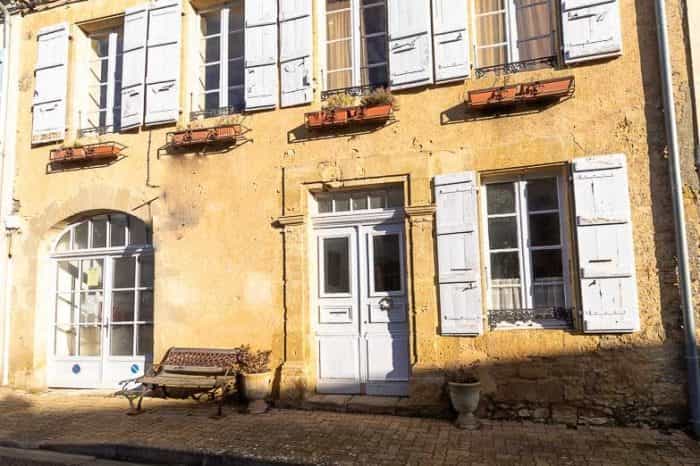 rumah dalam Bassoues, Occitanie 10205267