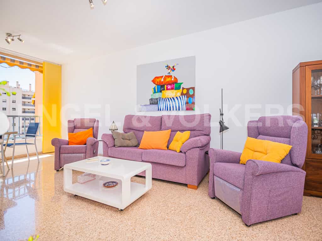 Condominium in Villajoyosa, Valencia 10205814