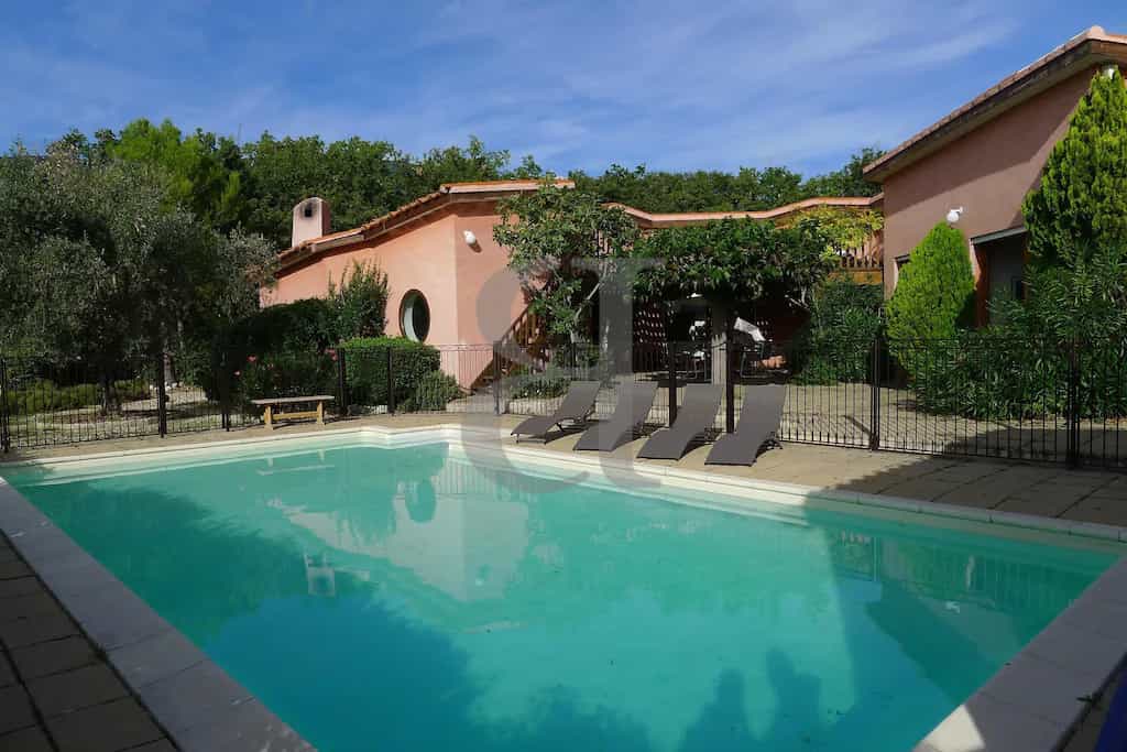Huis in Bedoïne, Provence-Alpes-Côte d'Azur 10205972