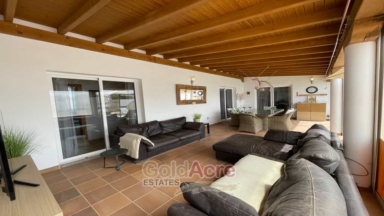 House in Triquivijate, Canary Islands 10206021