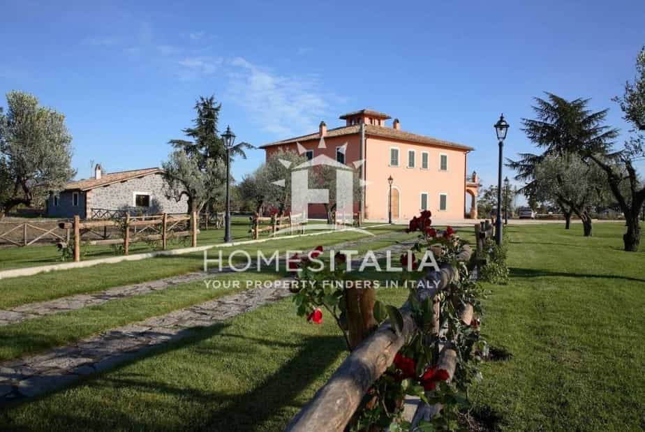 Huis in Castiglione in Teverina, Lazio 10206028