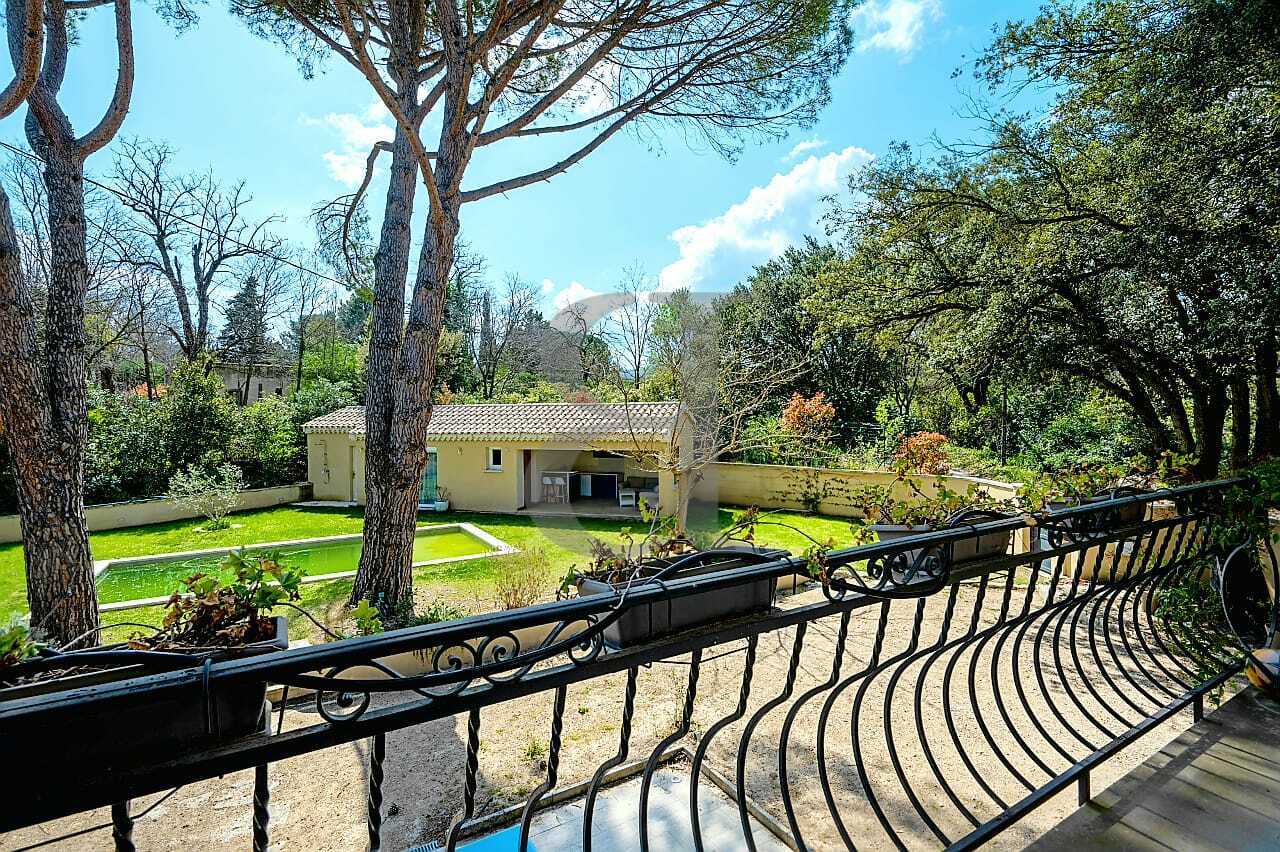 casa no Saint-Rémy-de-Provence, Provença-Alpes-Costa Azul 10206127