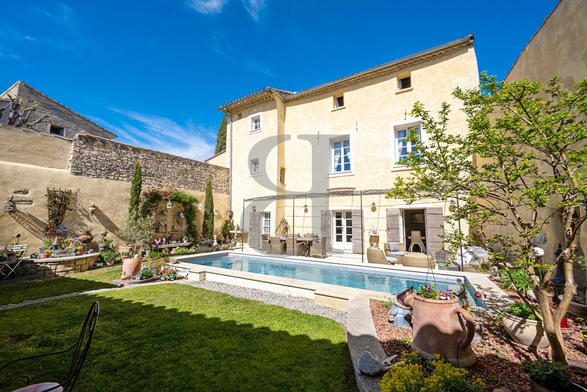 Rumah di Pernes-les-Fontaines, Provence-Alpes-Cote d'Azur 10206142