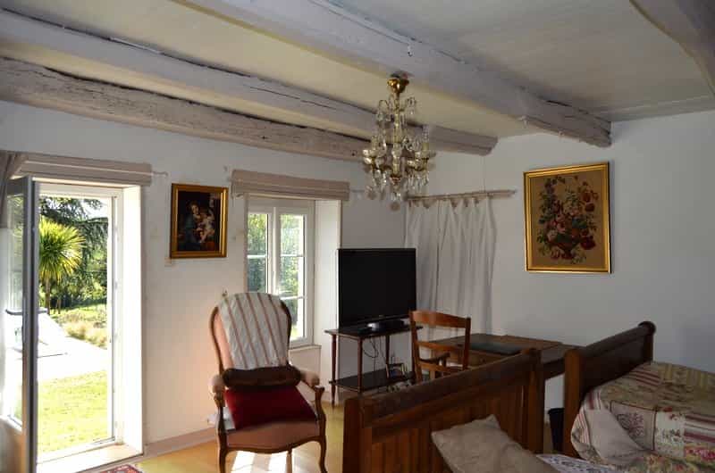 casa en Taizé-Aizie, Nouvelle-Aquitaine 10206174