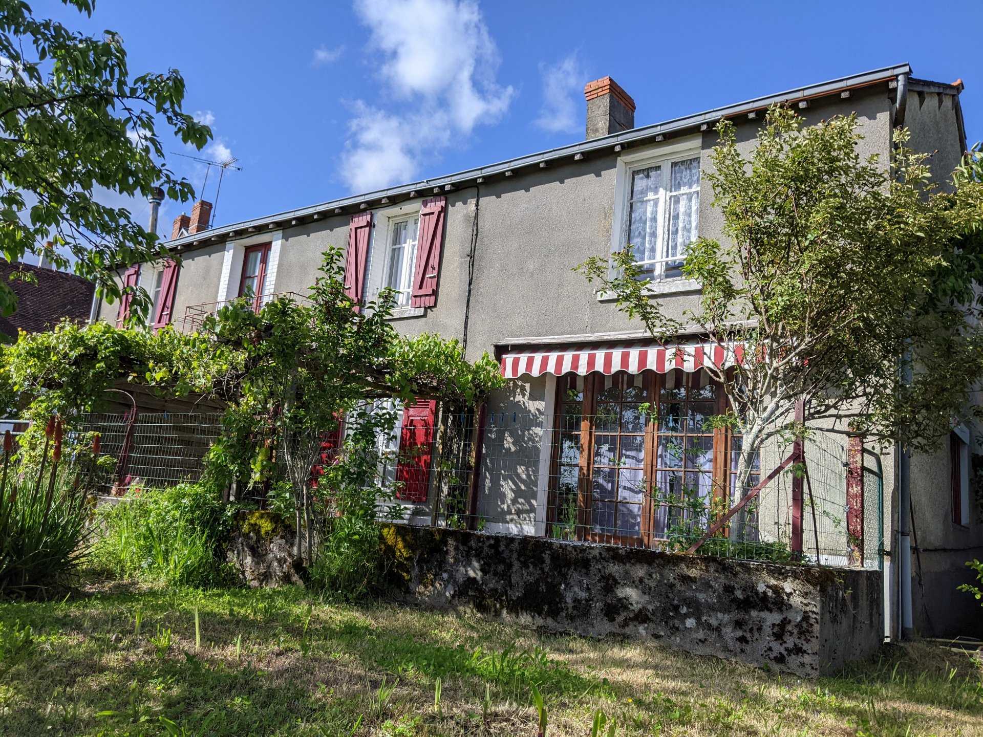 Huis in Thollet, Nouvelle-Aquitanië 10206181