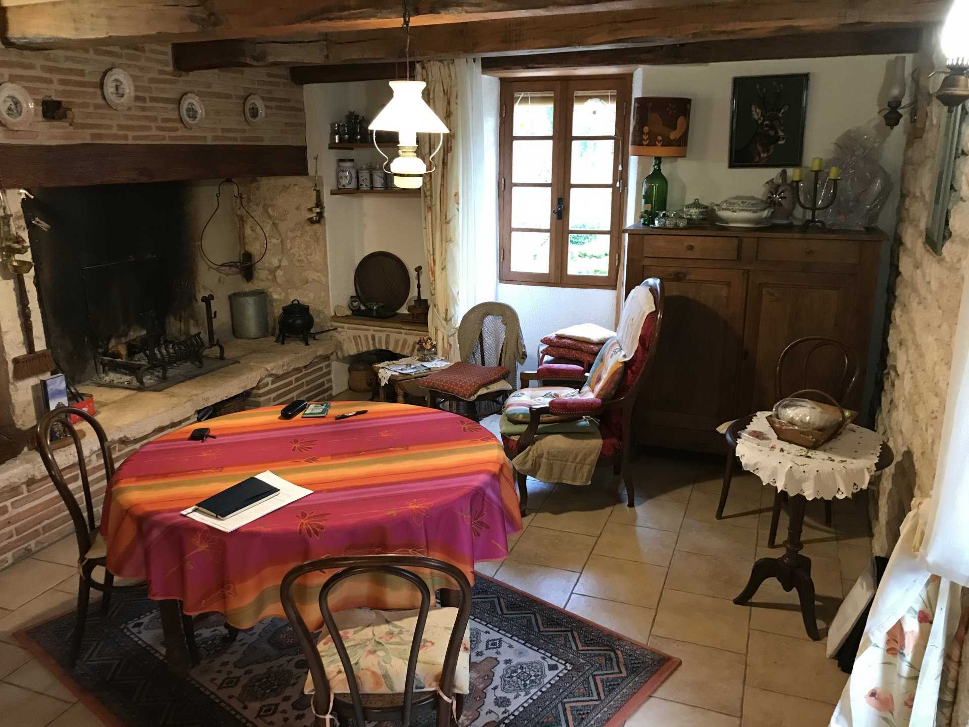Hus i Itzac, Occitanie 10206182