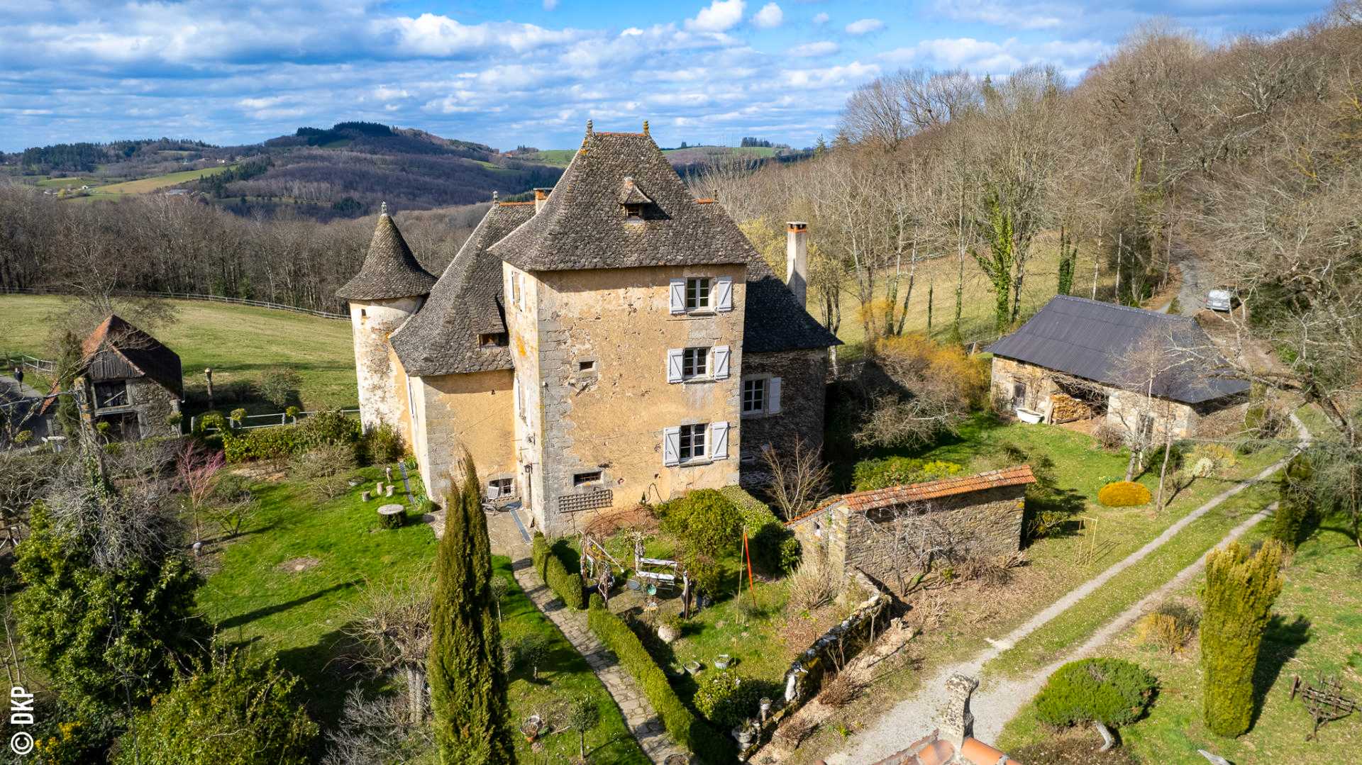房子 在 Saint-Cere, Occitanie 10206244