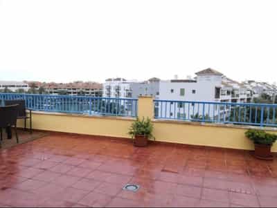 Condominium in Guadiaro, Andalusië 10206277