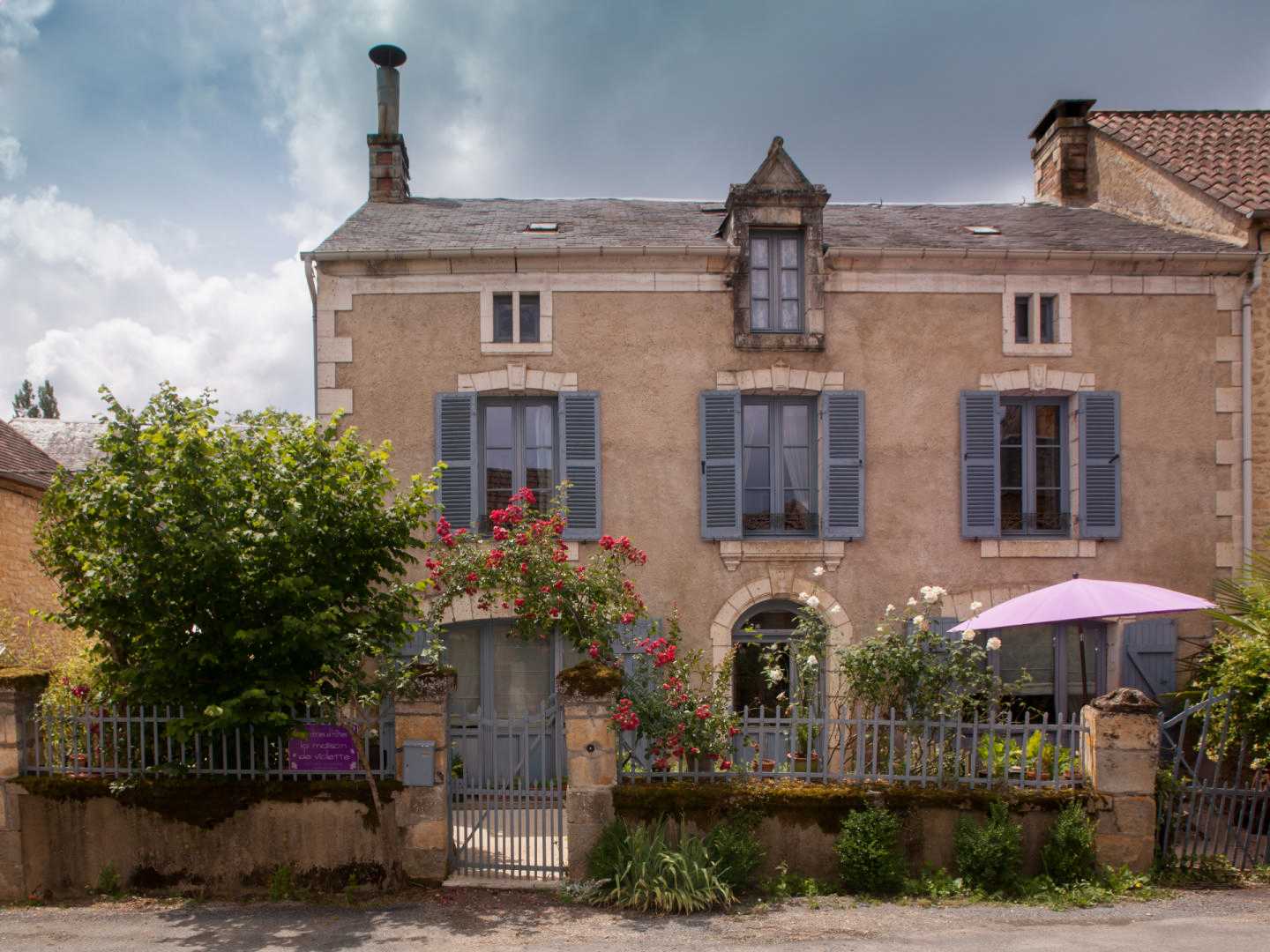 房子 在 Saint-Cyprien, Nouvelle-Aquitaine 10206406