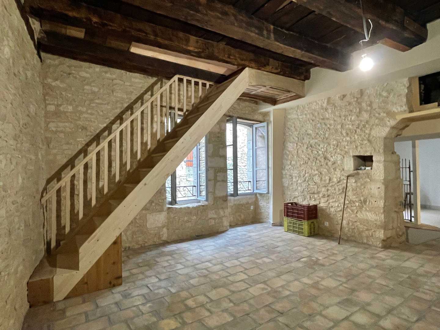 casa en Saint-Cyprien, Nouvelle-Aquitaine 10206535