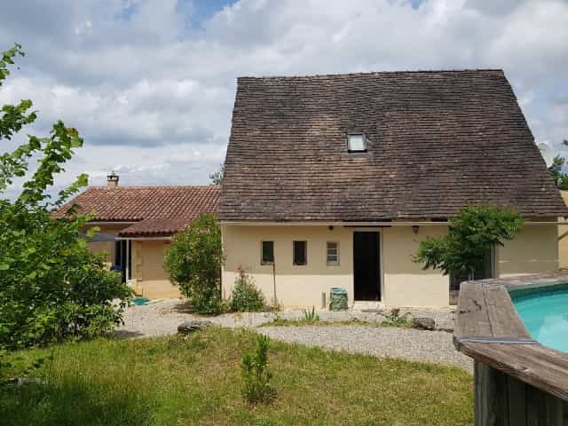 casa en Saint-Cyprien, Nouvelle-Aquitaine 10206564