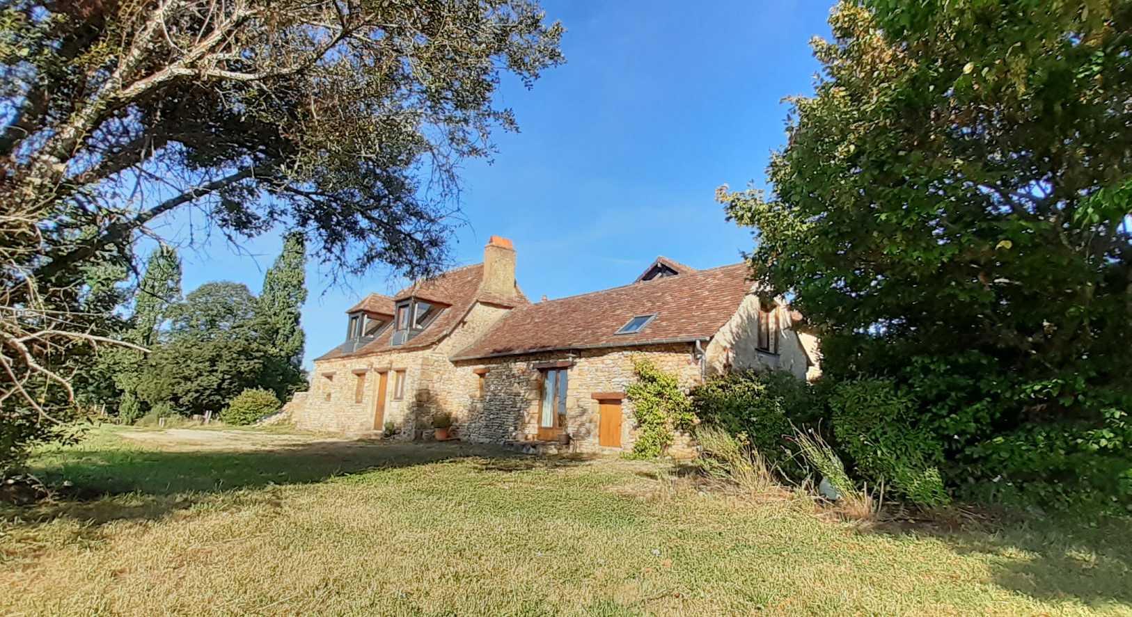 House in Aubas, Nouvelle-Aquitaine 10206574