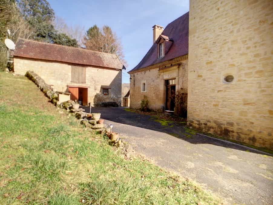 House in Vézac, Nouvelle-Aquitaine 10206605