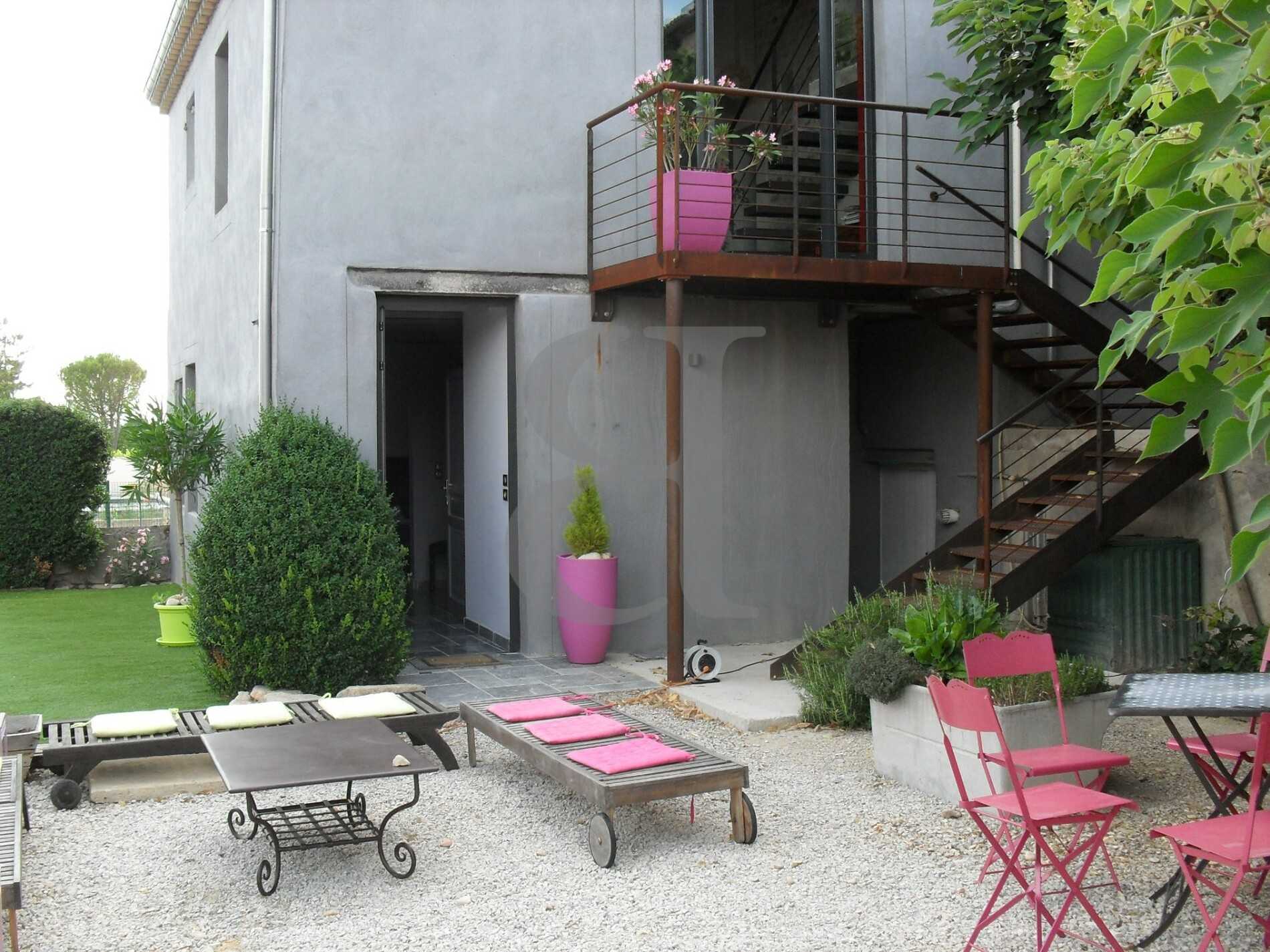 casa en Vaison-la-Romaine, Provenza-Alpes-Costa Azul 10206619